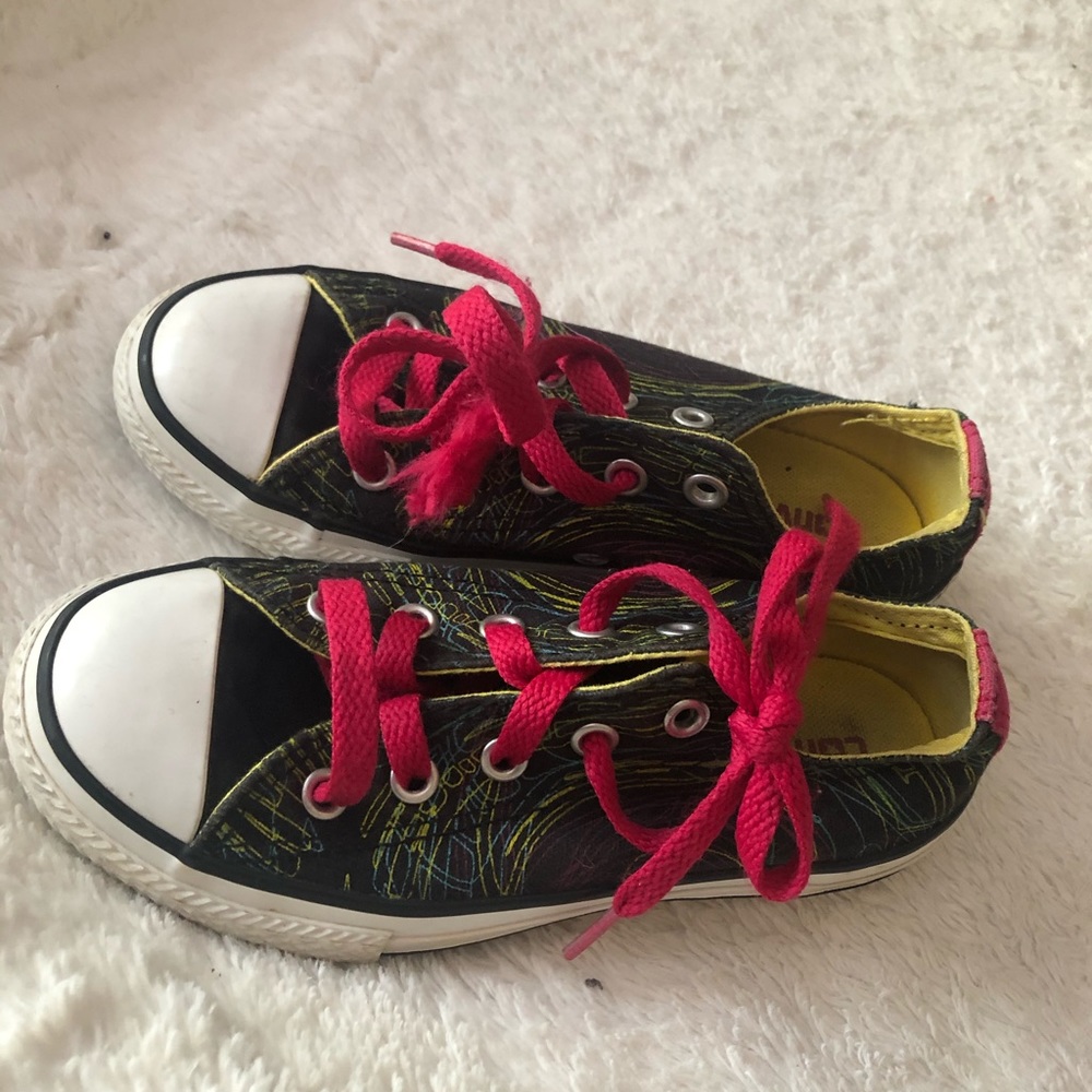 Converse girls size 12 toddler